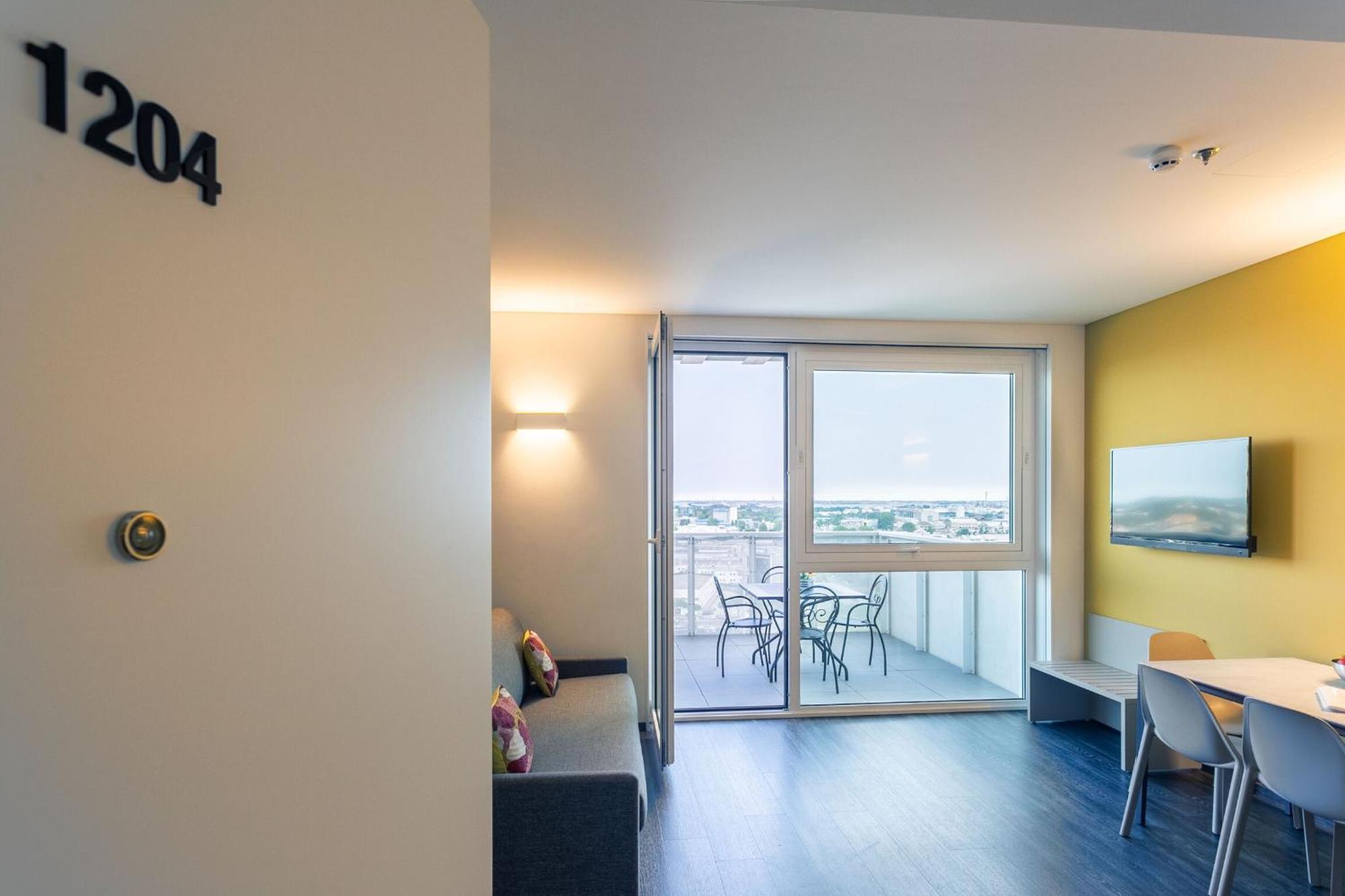 Htm Venice Suite By Halldis Местре Экстерьер фото
