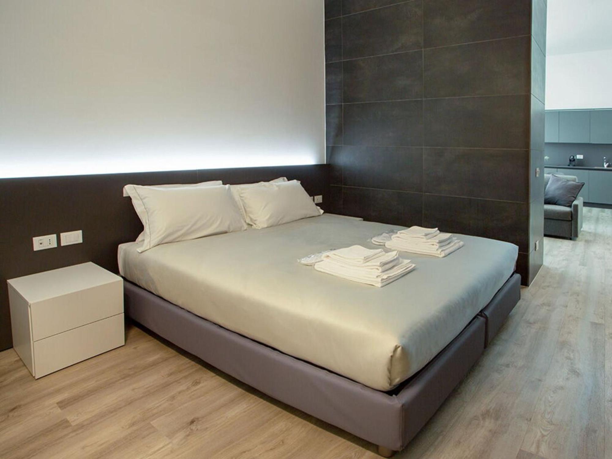Htm Venice Suite By Halldis Местре Экстерьер фото